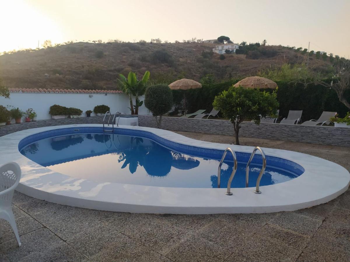 Villa Candela En Benajarafe Piscina Privada Экстерьер фото